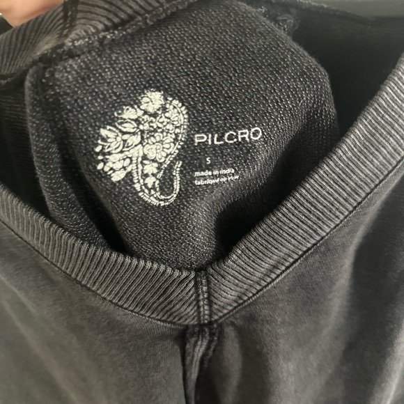 Pilcro Top - Picture 3 of 3